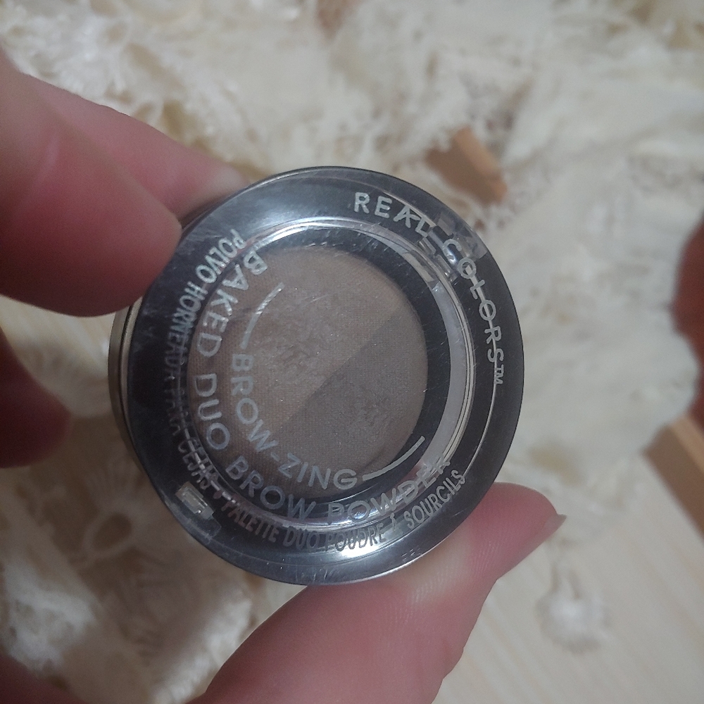 NEW REAL COLORS BROW-ZING baked brow duo powder